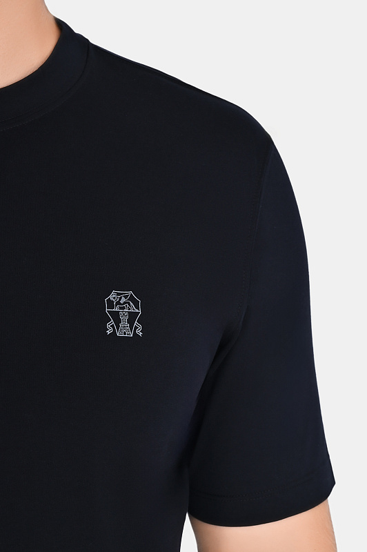 Базовая футболка с логотипом