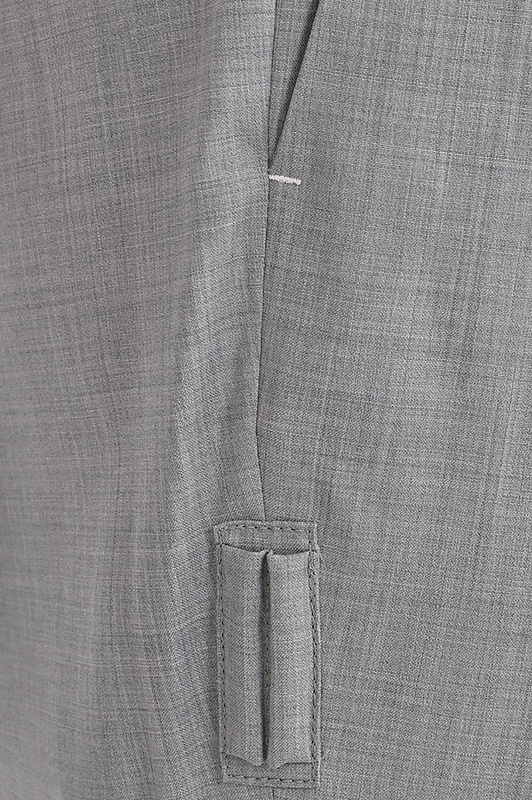 Шерстяные брюки BRUNELLO CUCINELLI Серый Мужской MH2443030F Шерстяные брюки BRUNELLO CUCINELLI Серый Мужской MH2443030F