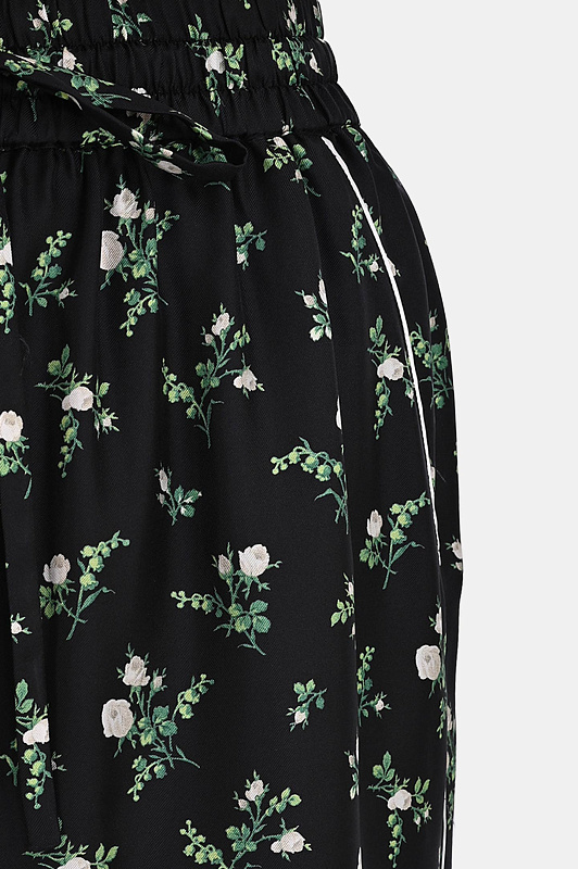 Шелковые брюки DOLCE & GABBANA Черный Женский FTDKTTIS13G Шелковые брюки DOLCE & GABBANA Черный Женский FTDKTTIS13G