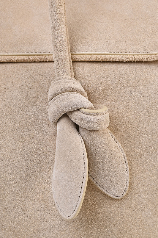 Кожаная сумка с клапаном JACQUEMUS Светло-бежевый Женский BAU00434AC09A04 Кожаная сумка с клапаном JACQUEMUS Светло-бежевый Женский BAU00434AC09A04